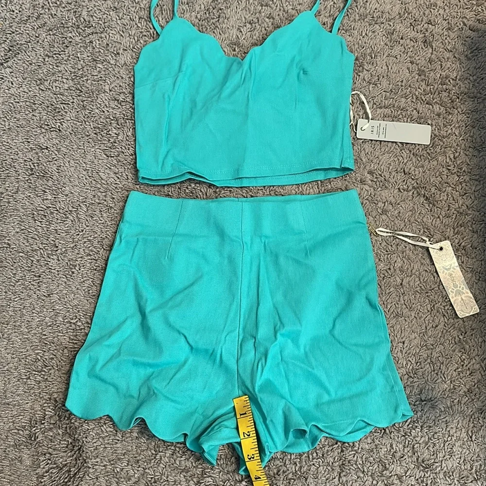 Nwt torquoise  Scalloped Crop Top‎ and Shorts Set resort wear summer